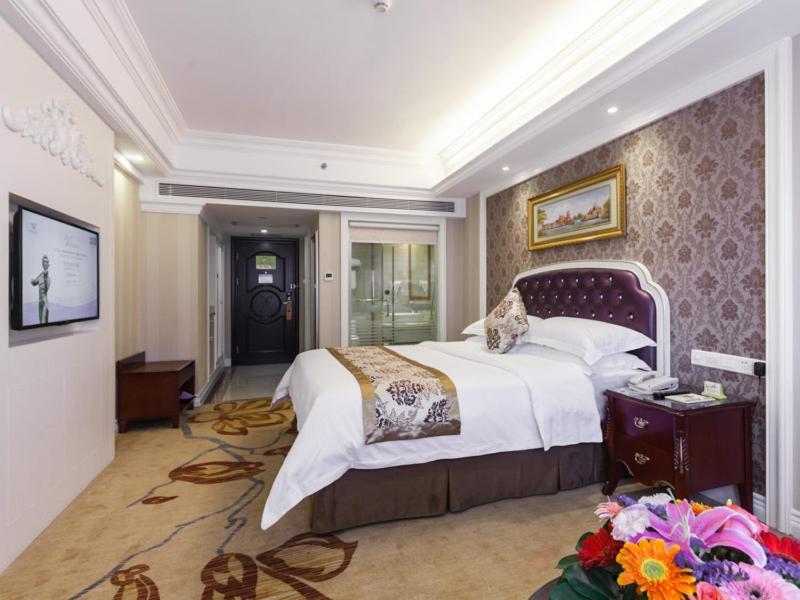 Vienna International Hotel Nanning Zoo Екстериор снимка