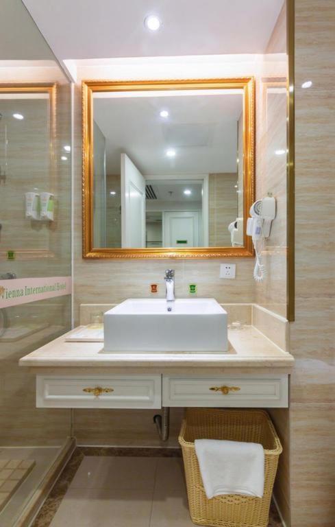Vienna International Hotel Nanning Zoo Екстериор снимка